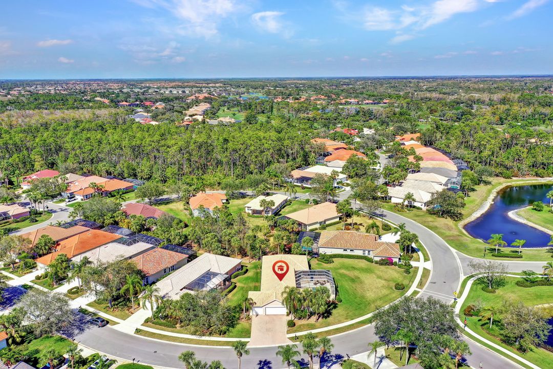 6104 Highwood Park Ln, Naples, FL 34110