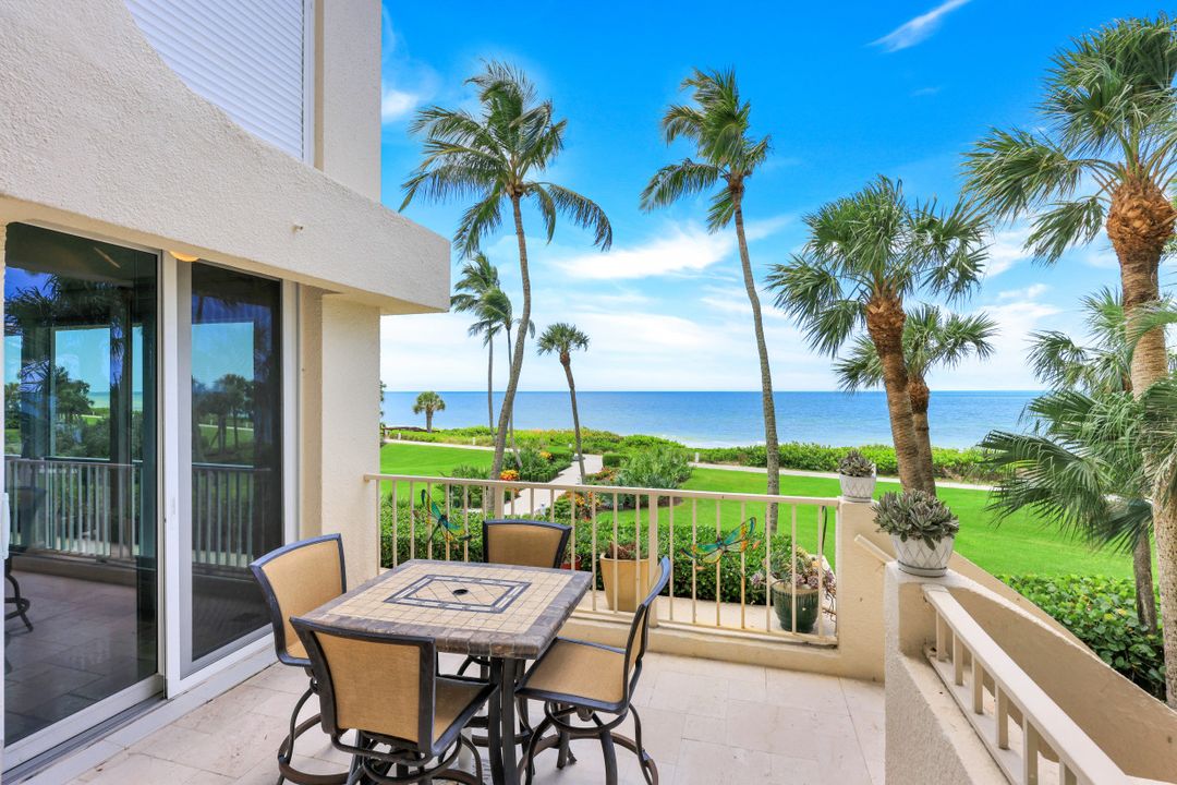 4301 Gulf Shore Blvd N #203, Naples, FL 34103