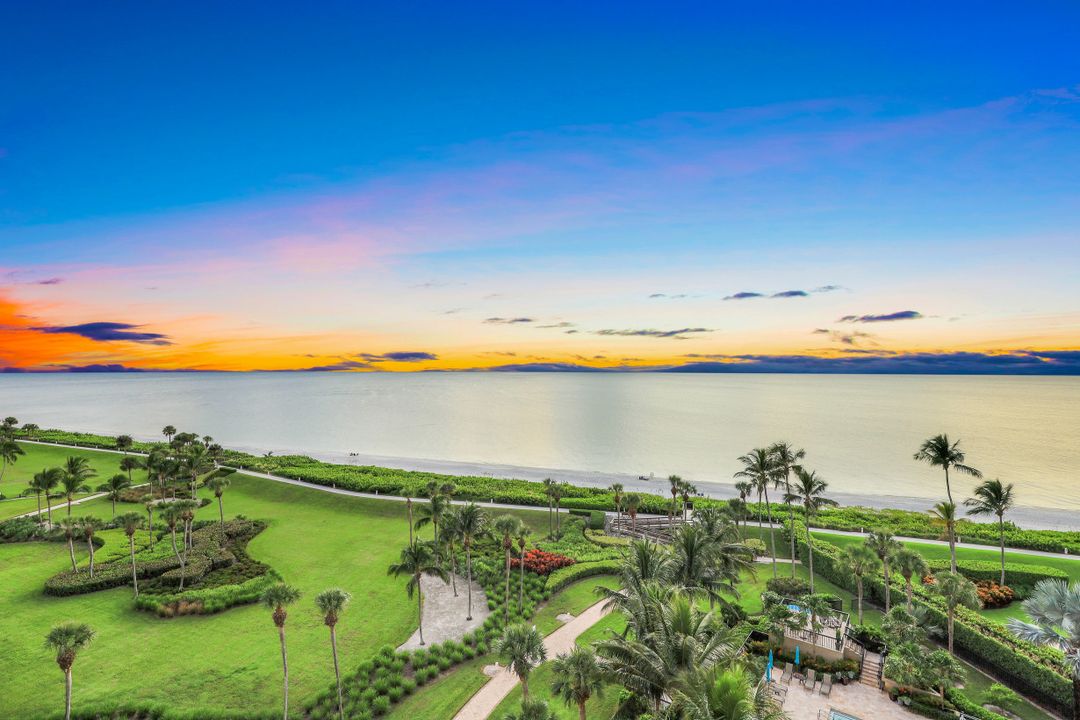 4551 Gulf Shore Blvd N #1003, Naples, FL 34103