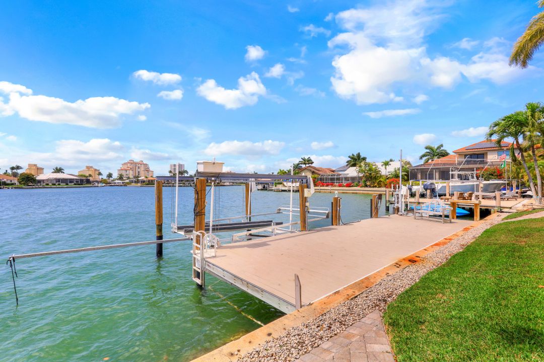 316 Lamplighter Dr, Marco Island, FL 34145