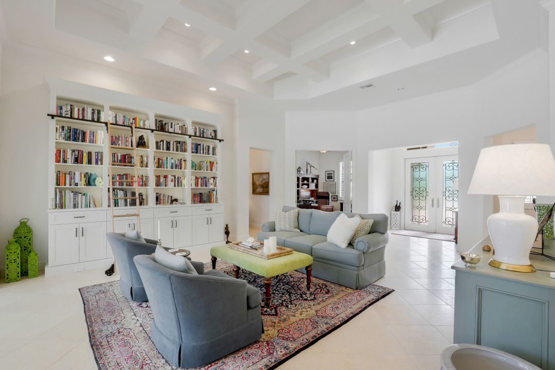 5666 Sago Ct, Naples, FL 34119