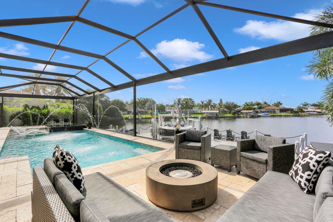 1214 El Dorado Pkwy E, Cape Coral, FL 33904