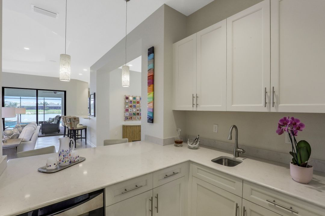 4477 Caldera Cir, Naples, FL 34119