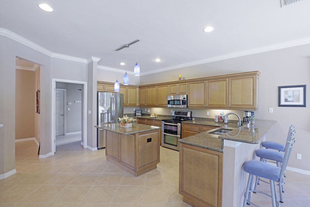 12493 Pebble Stone Ct, Fort Myers, FL 33913