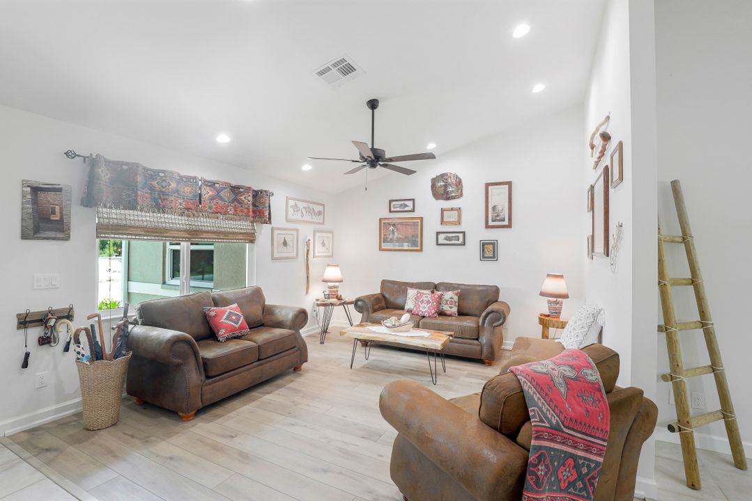 27150 Richview Ct, Bonita Springs, FL 34135