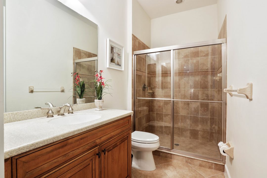 9208 Quartz Ln #4-202, Naples, FL 34120