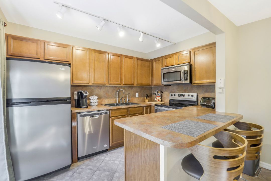 5620 Malt Dr #2, Fort Myers, FL 33907