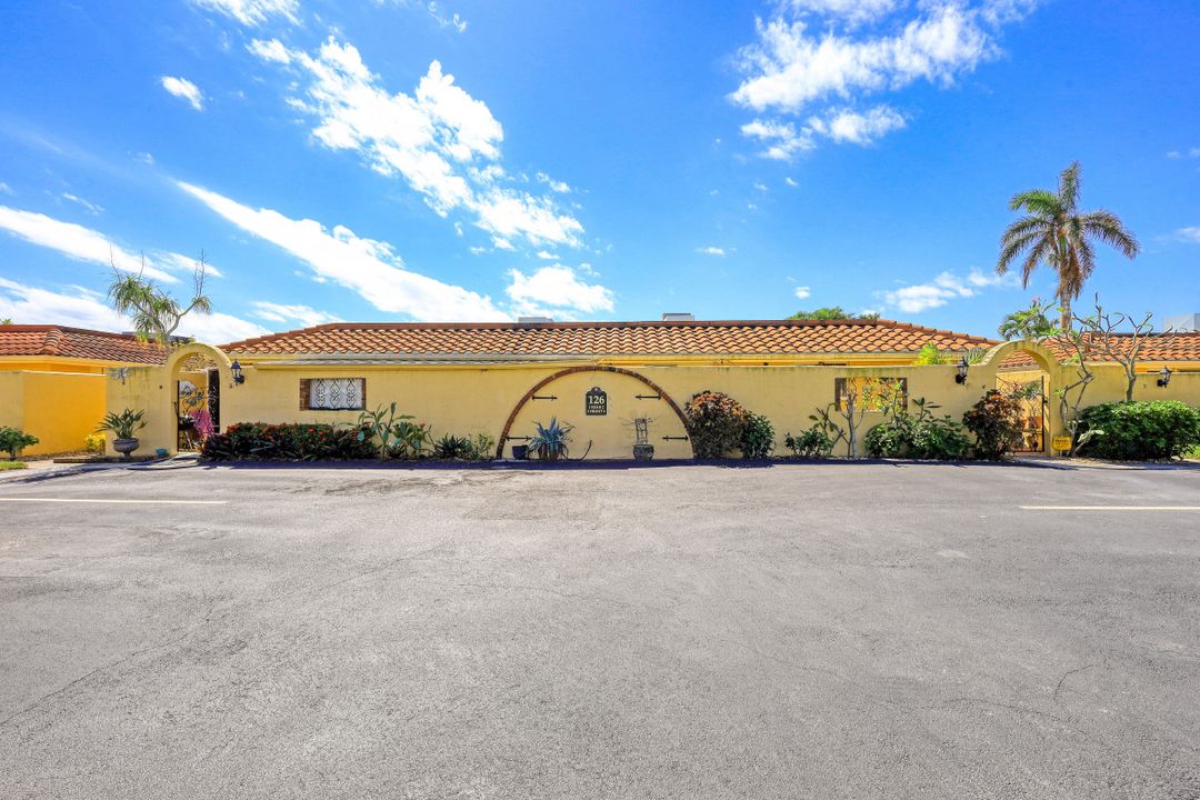 126 Harrison Rd #2, Naples, FL 34112