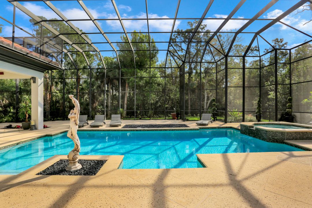 4642 Idylwood Ln, Naples, FL 34119