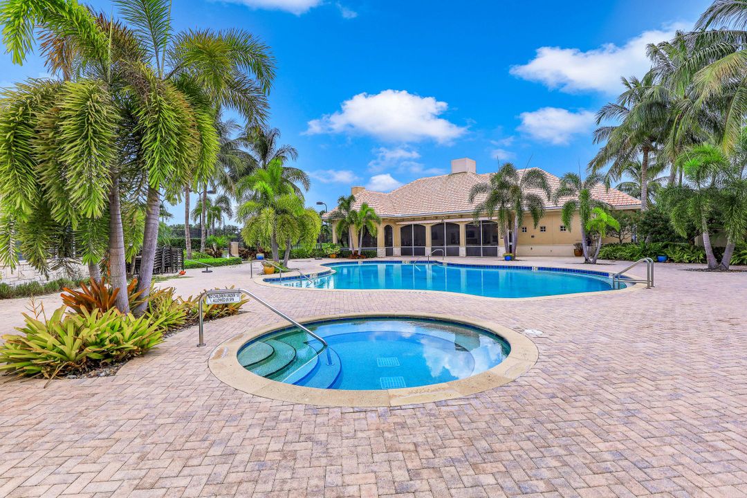 13450 Bridgeford Ave, Bonita Springs, FL 34135