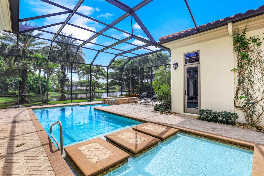 2228 Miramonte Ct, Naples, FL 34105