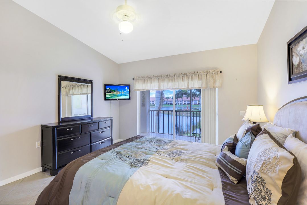 2365 Hidden Lake Ct #12, Naples, FL 34112