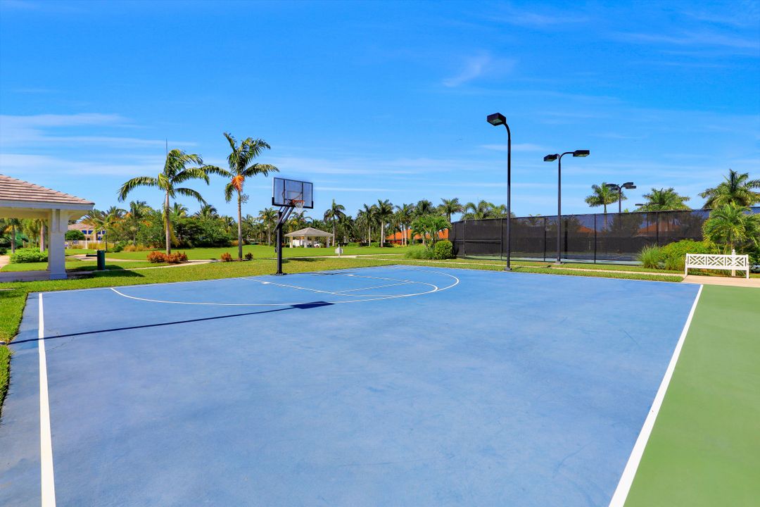 4441 Waterscape Ln, Fort Myers, FL 33966