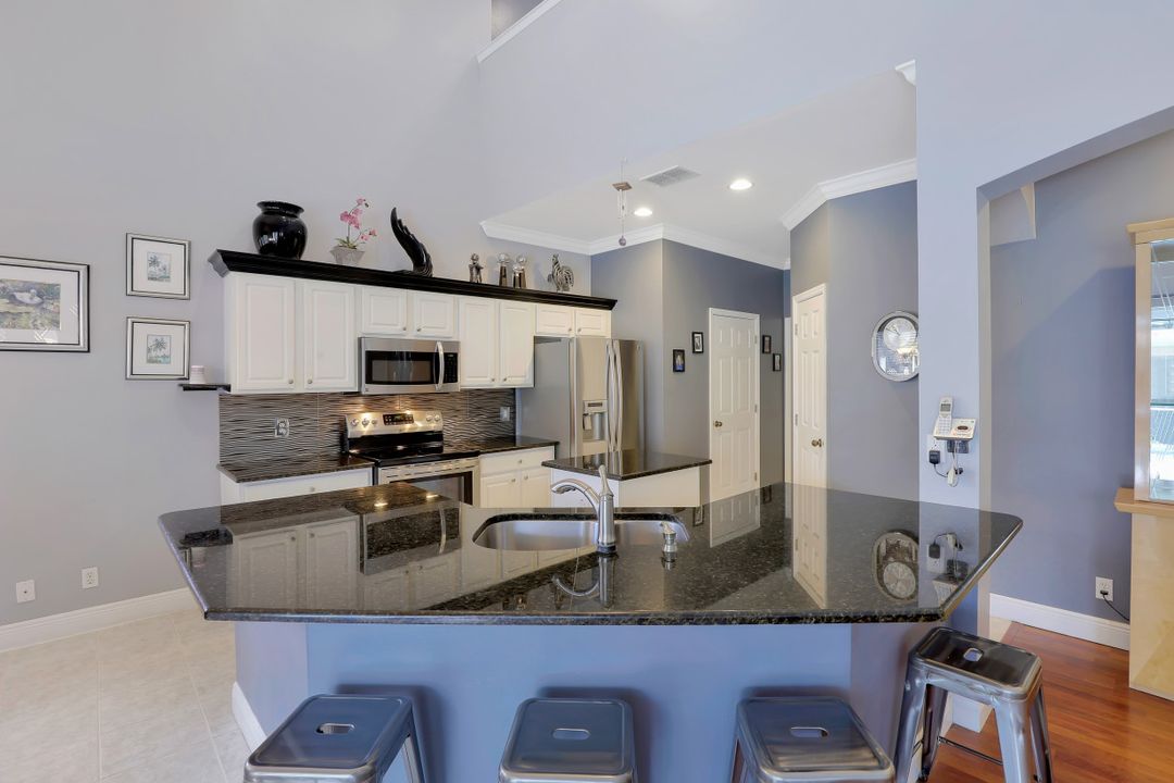 84 Burnt Pine Dr, Naples, FL 34119