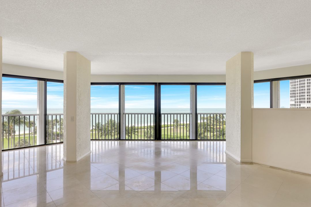 4401 Gulf Shore Blvd N #601, Naples, FL 34103