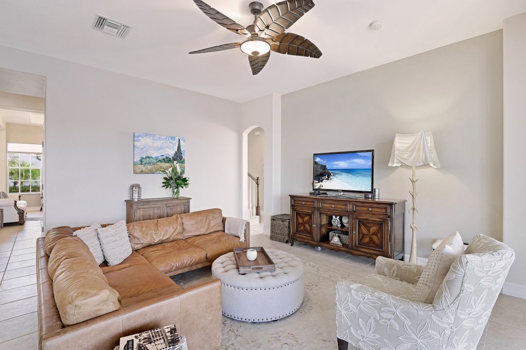 2608 Windwood Pl, Cape Coral, FL 33991