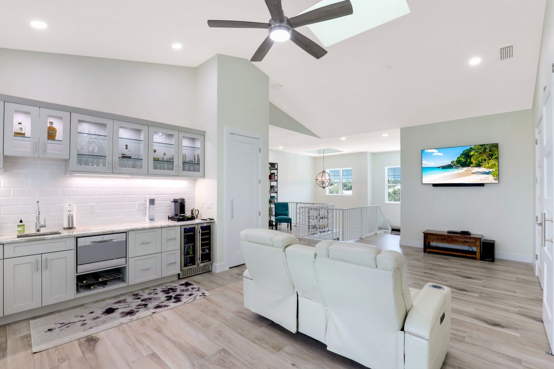 27050 Flamingo Dr, Bonita Springs, FL 34135