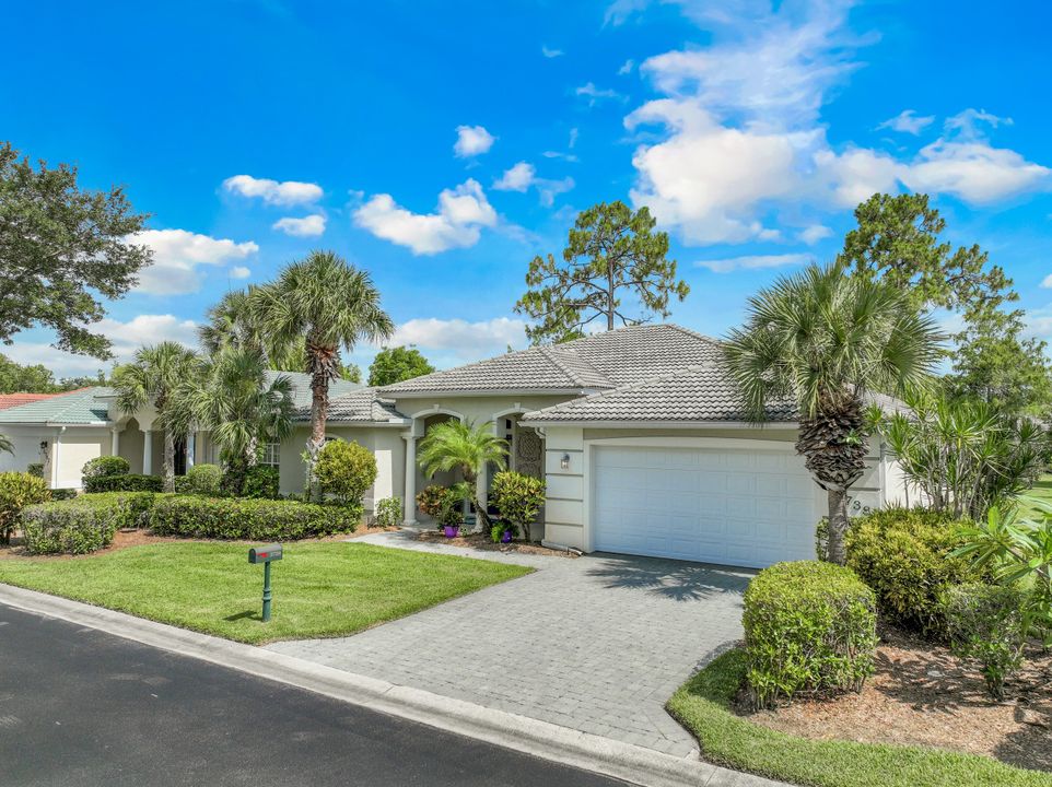 3738 Recreation Ln, Naples, FL 34116