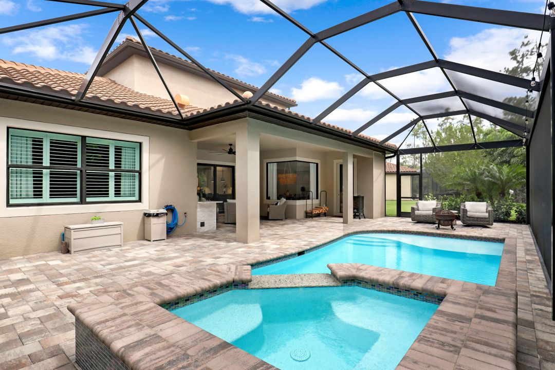 1431 Mockingbird Dr, Naples, FL 34120