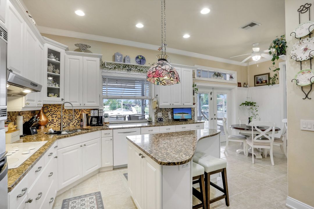 2718 NW 42nd Pl, Cape Coral, FL 33993