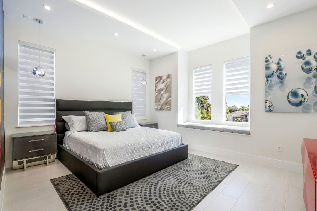 3824 Surfside Blvd, Cape Coral, FL 33914