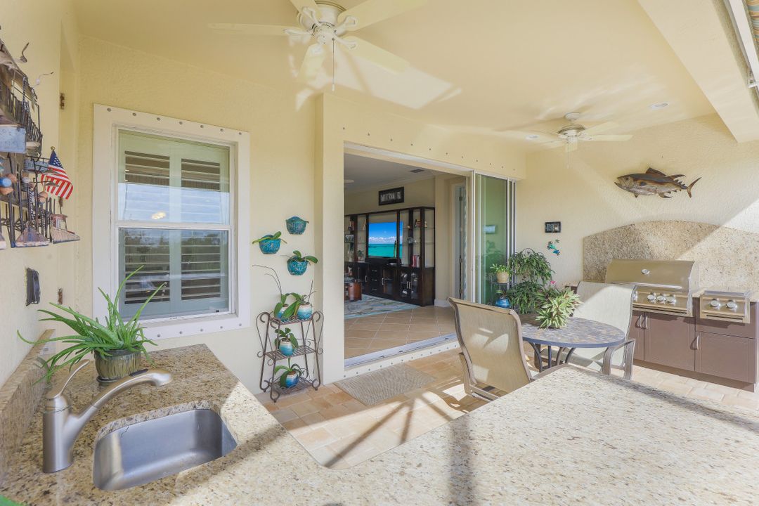 8542 Big Mangrove Dr, Fort Myers, FL 33908