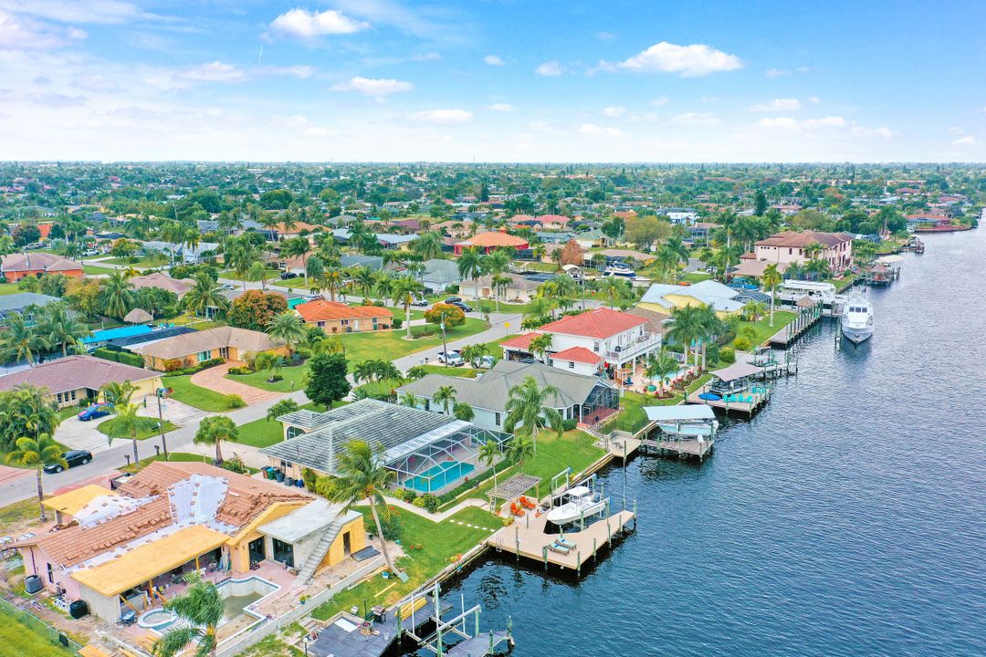 2019 SE 28th Terrace, Cape Coral, FL 33904