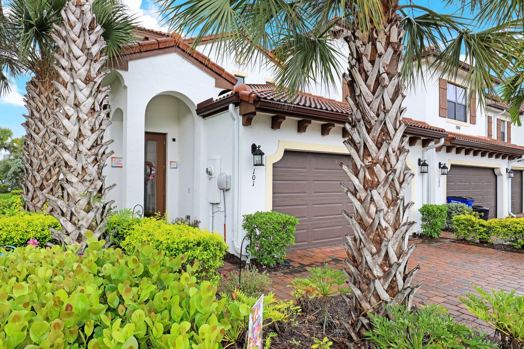 15851 Portofino Springs Blvd #101, Fort Myers, FL 33908