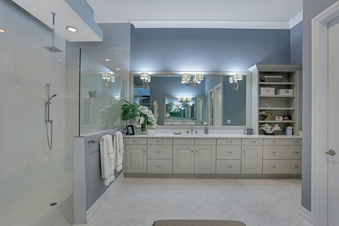 9105 Esplanade Blvd, Naples, FL 34119