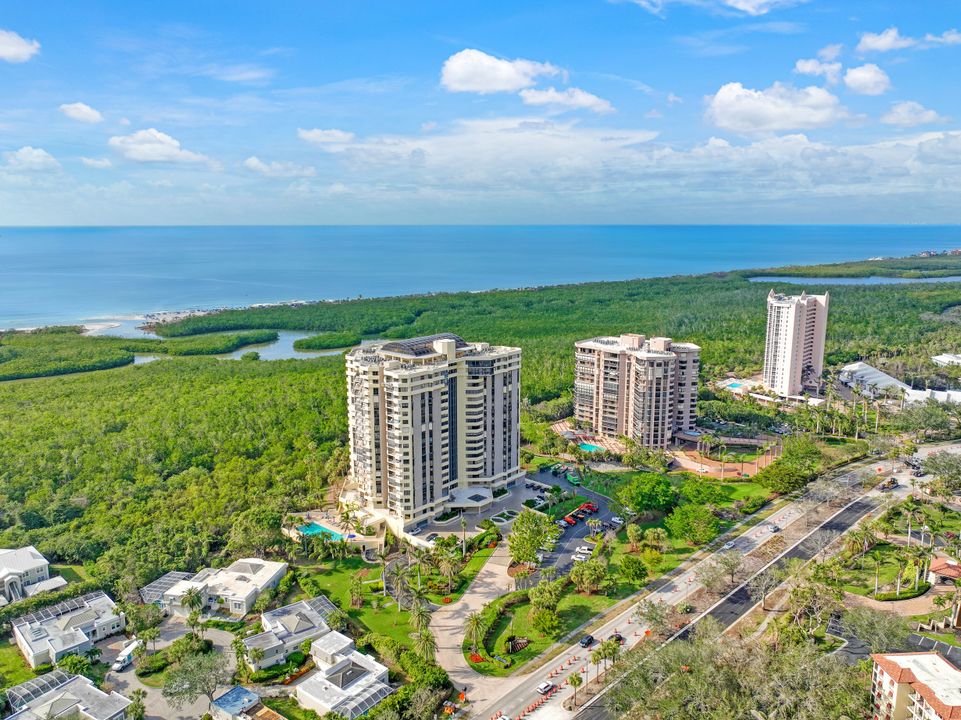 6001 Pelican Bay Blvd #305, Naples, FL 34108