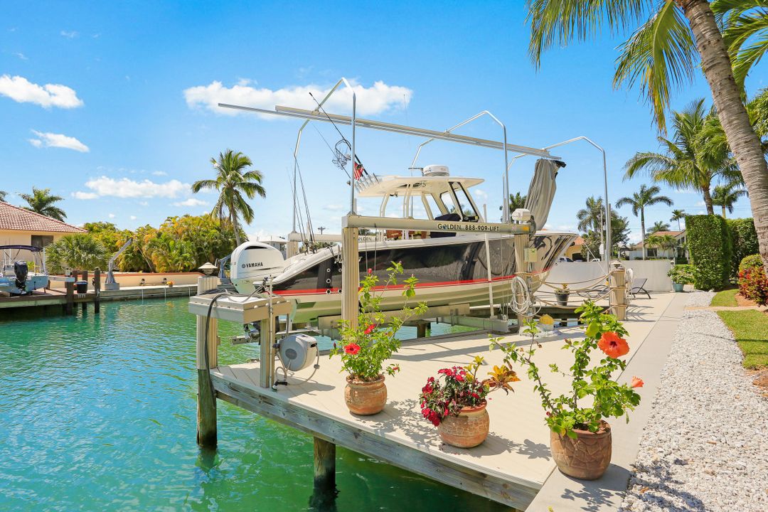 1160 Marlin Ct, Marco Island, FL 34145