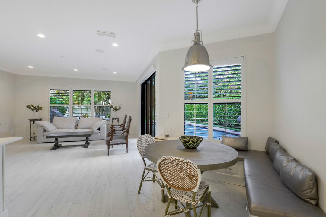 13840 Luna Dr, Naples, FL 34109