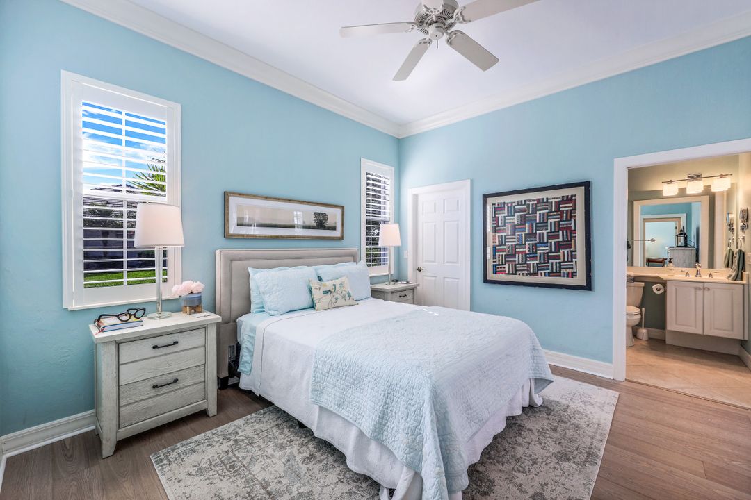 8072 Tiger Lily Dr, Naples, FL 34113