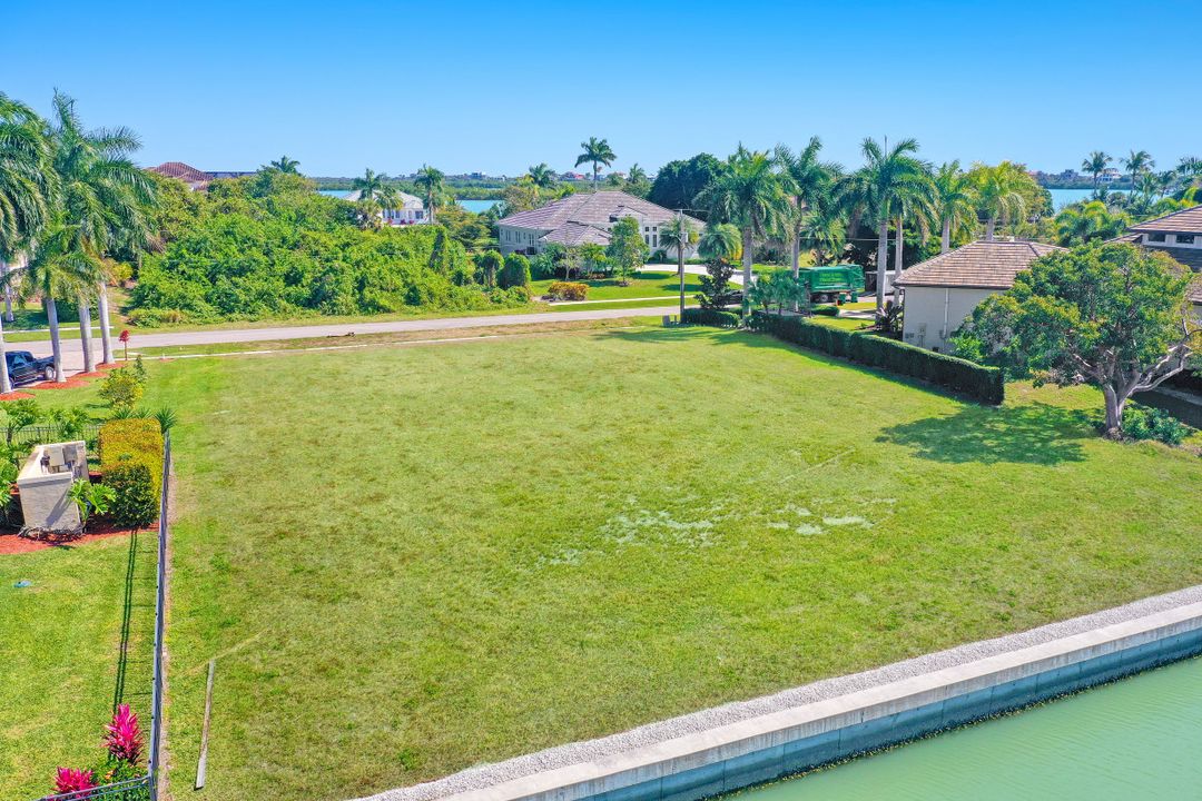 1085 Caxambas Dr, Marco Island, FL 34145