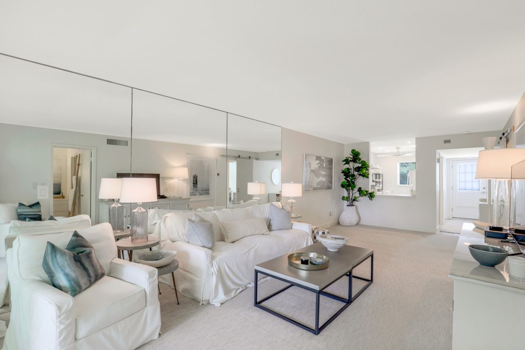 262 Banyan Blvd #262, Naples, FL 34102