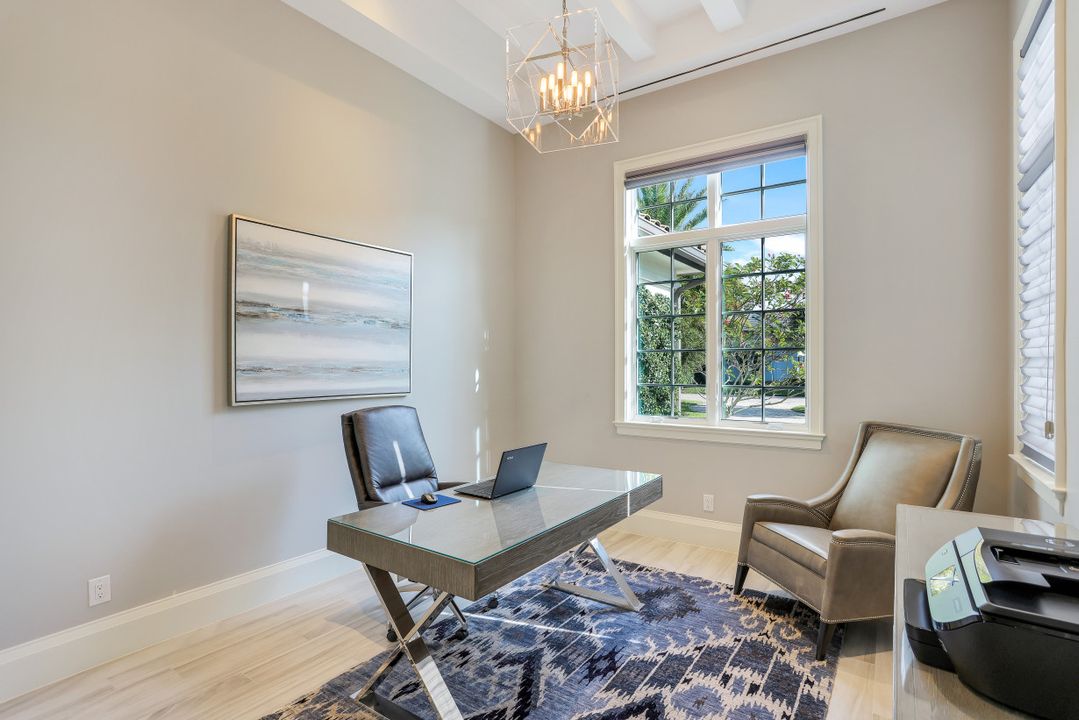 16439 Seneca Way, Naples, FL 34110