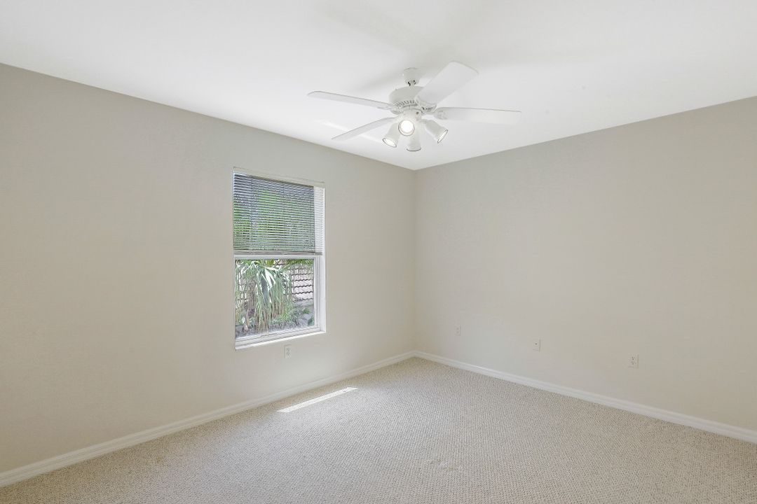 9224 Spring Run Blvd, Bonita Springs, FL 34135