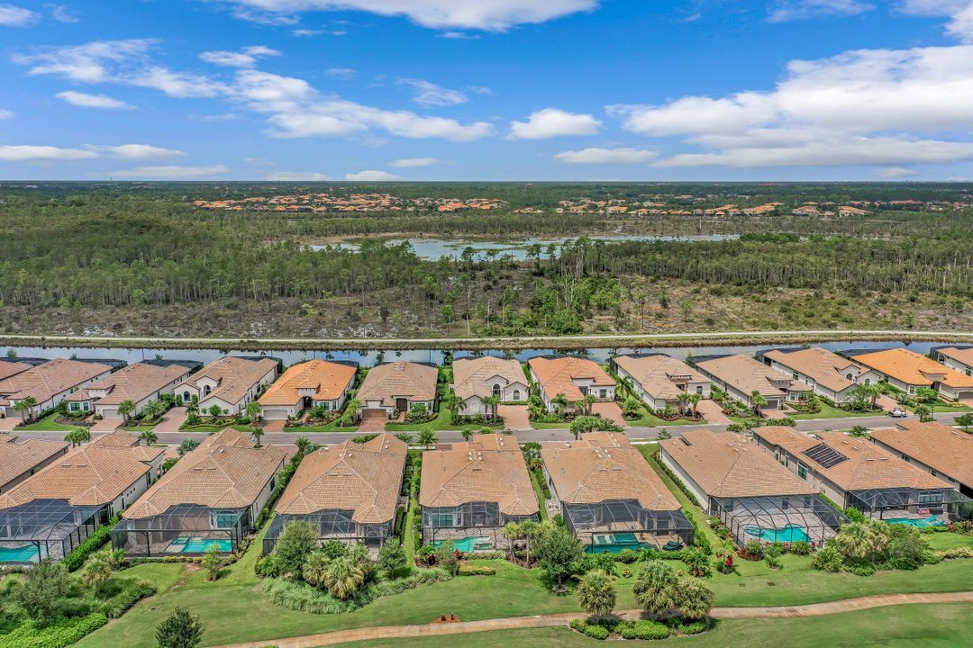 9388 Rapallo St, Naples, FL 34119