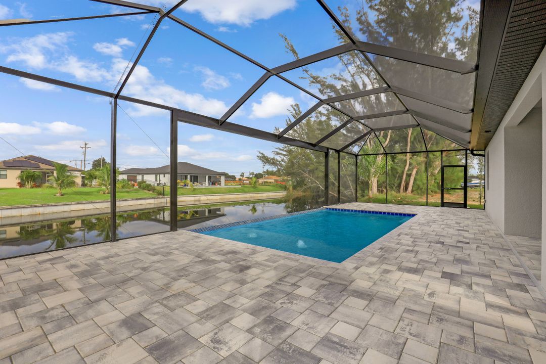 1529 SW 28th Terrace, Cape Coral, FL 33914