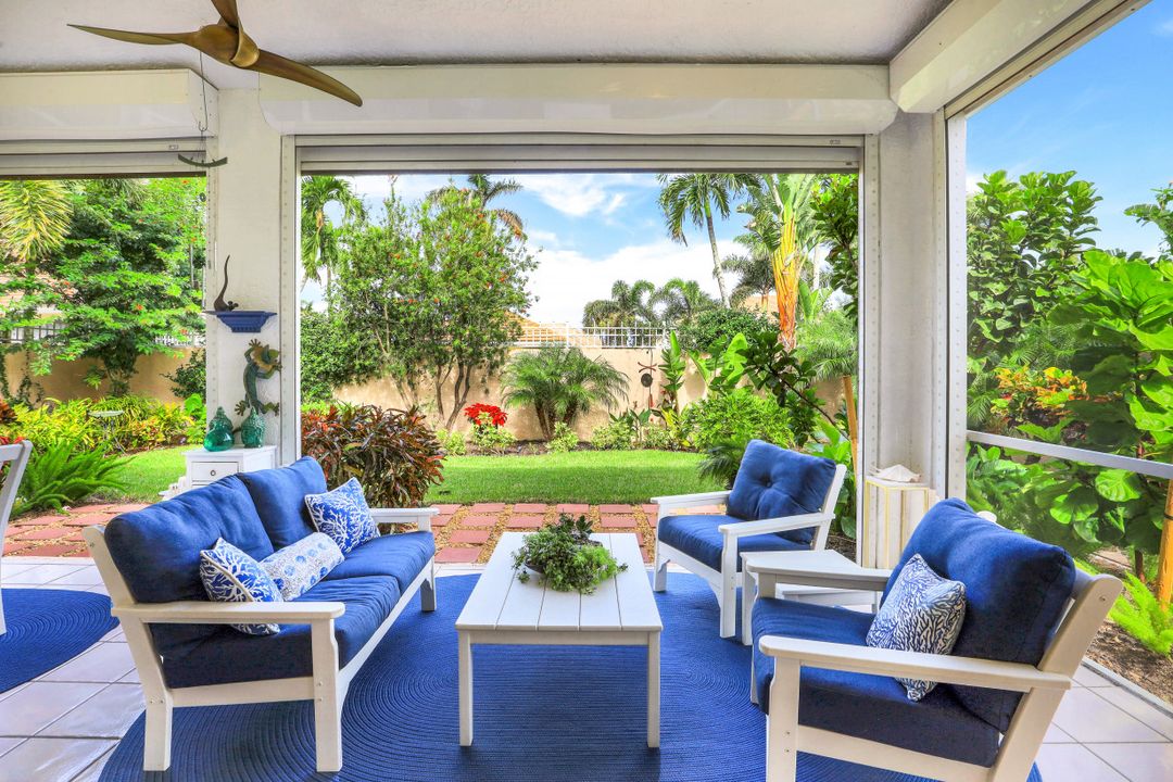 2180 Paget Cir, Naples, FL 34112