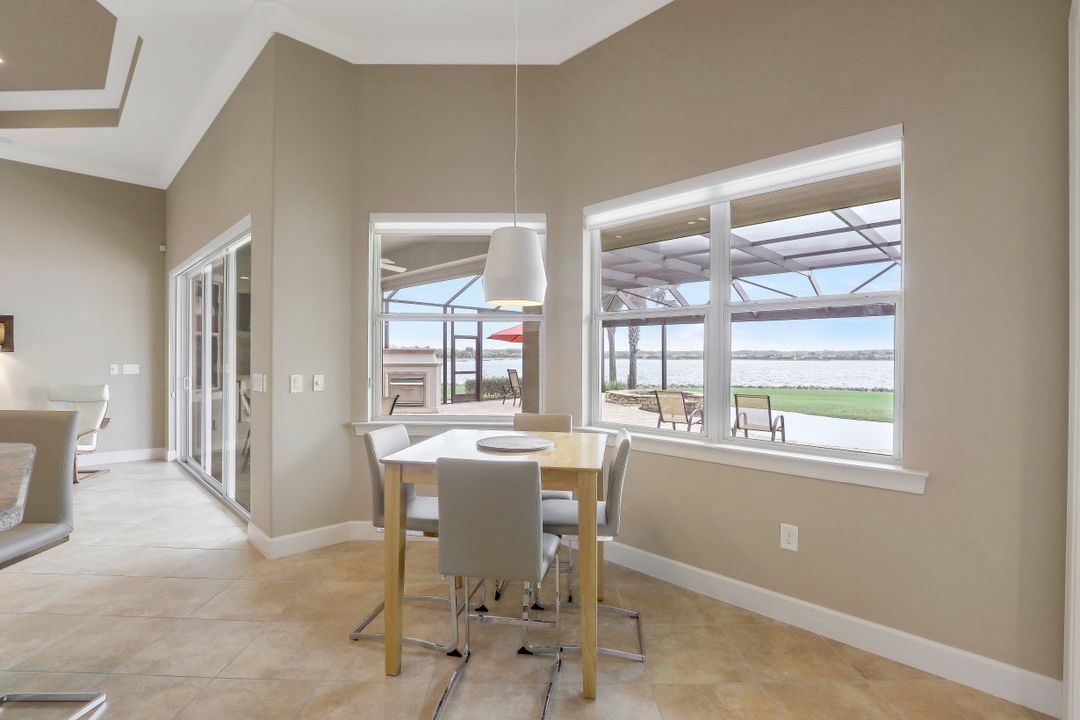 9424 Copper Rock Ct, Naples, FL 34120