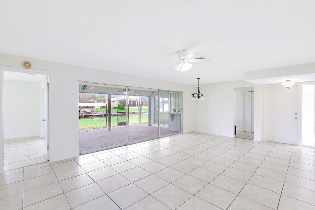 825 Lucerne Pkwy, Cape Coral, FL 33904