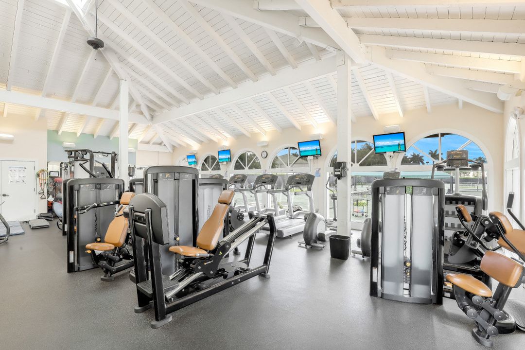 320 Horse Creek Dr #403, Naples, FL 34110