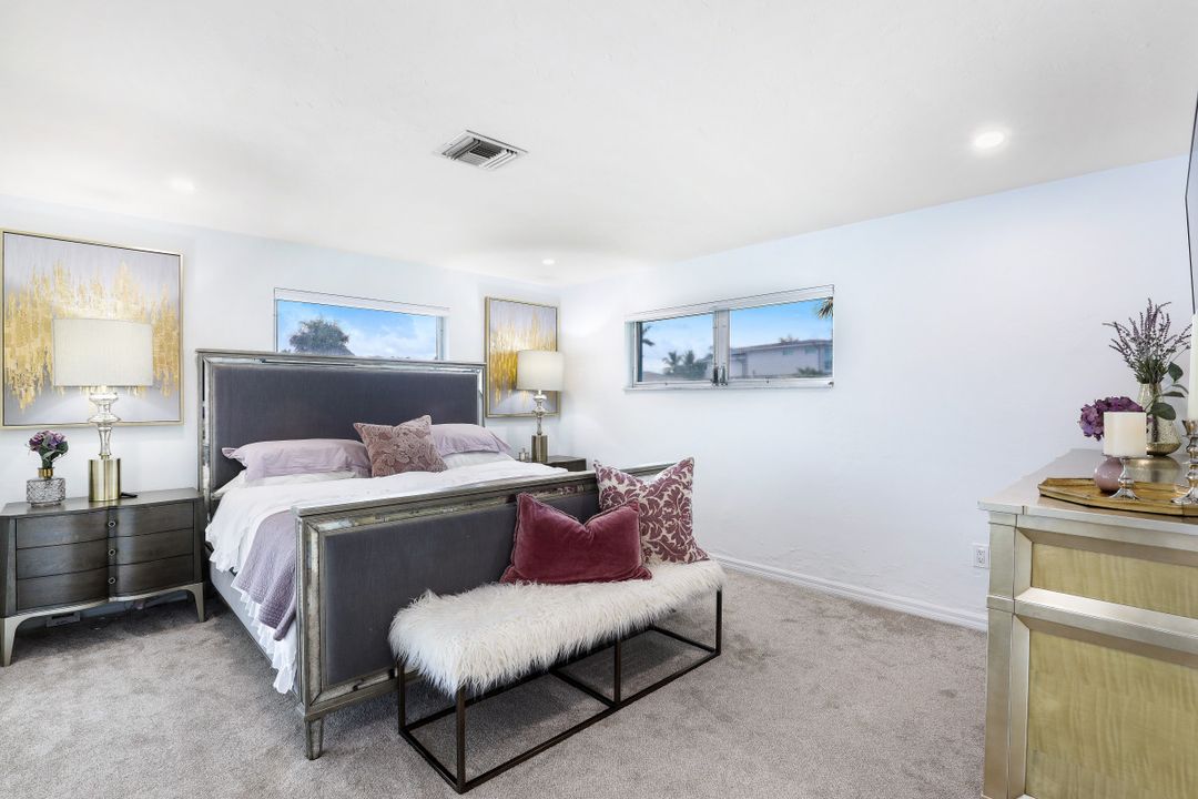 2150 Shad Ct, Naples, FL 34102