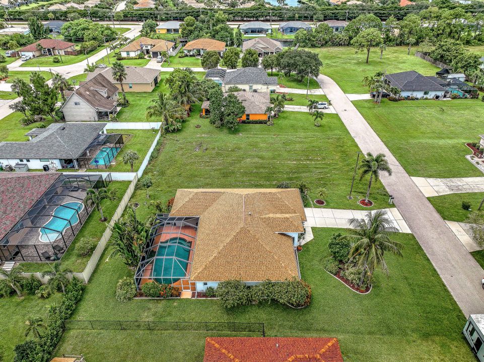 2310 SW 18th St, Cape Coral, FL 33991