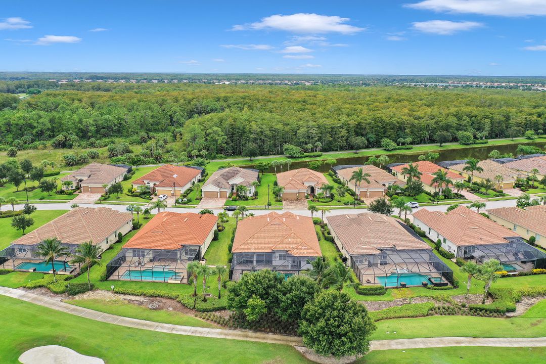 9017 Quarry Dr, Naples, FL 34120