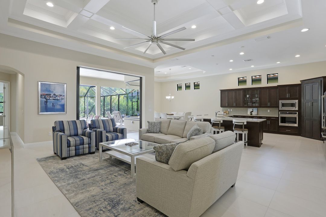 12774 Dundee Ln, Naples, FL 34120