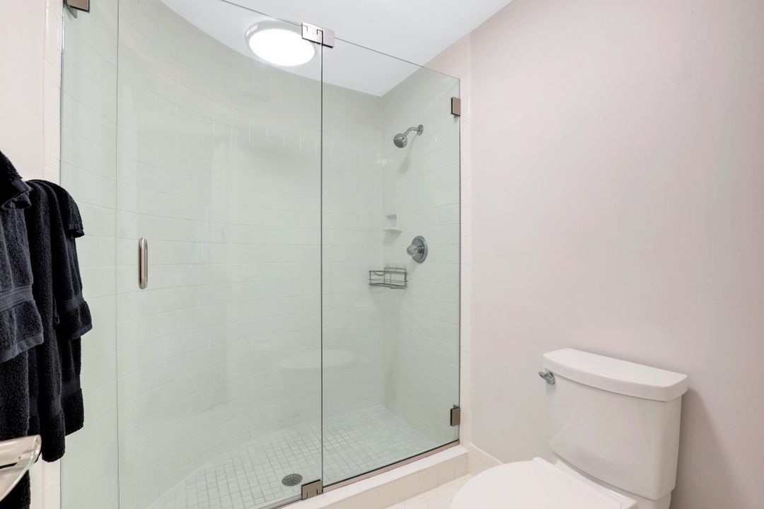 2278 Anchorage Ln #D, Naples, FL 34104