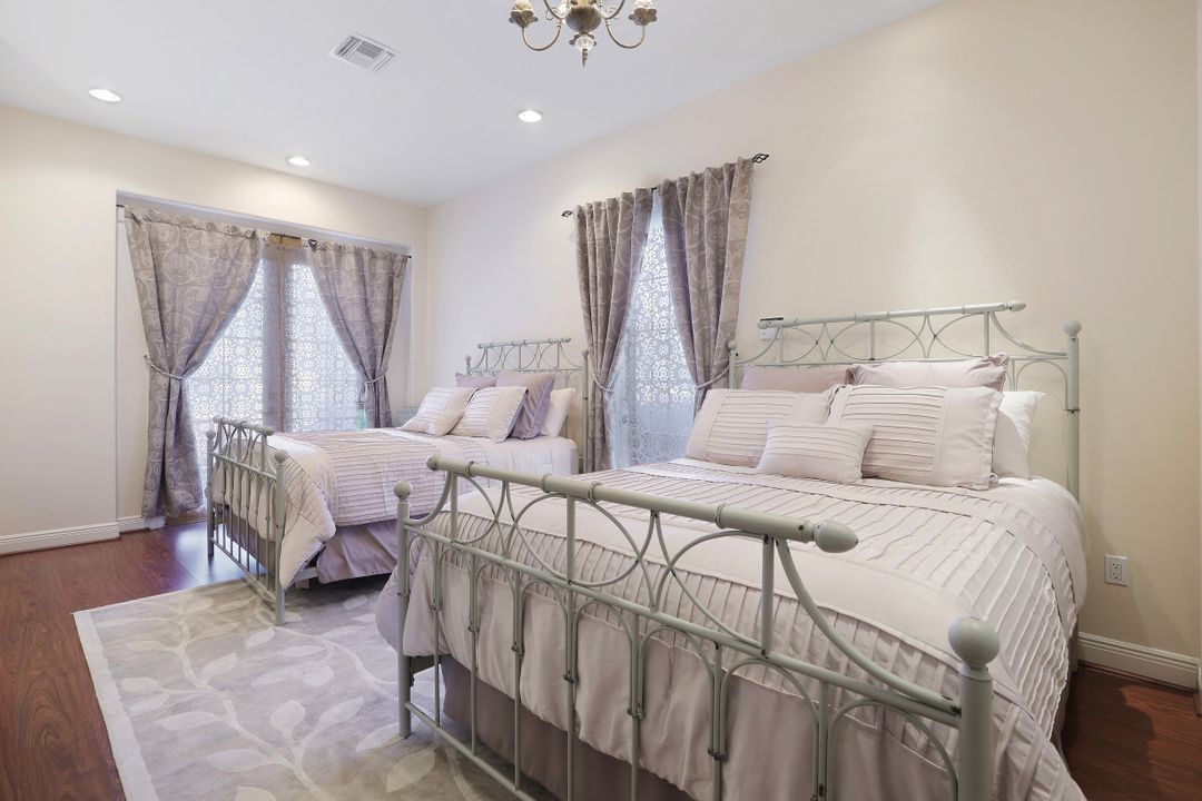 2604 Cape Coral Pkwy W, Cape Coral, FL 33914