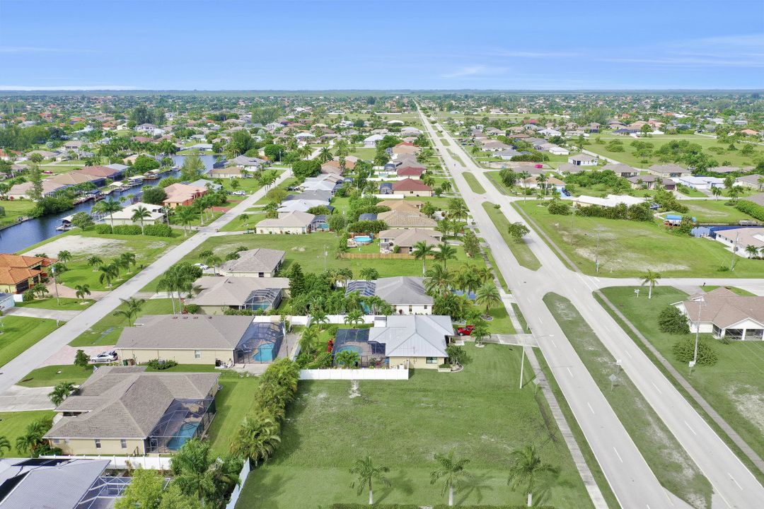 1616 Beach Pkwy W, Cape Coral, FL 33914